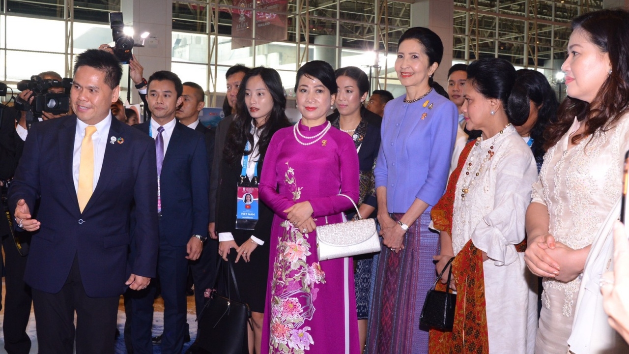 วราวุธ ร่วมพิธีเปิดประชุมสุดยอดอาเซียน หารือแลกเปลี่ยน บริหารจัดการขยะ