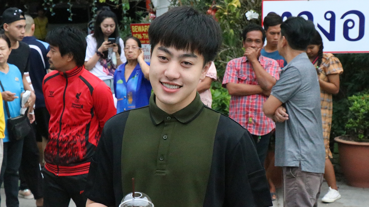 ซีดี กันต์ธีร์ รายงานตัวทหารเกณฑ์ผลัด 2 แฟนคลับ-ญาติ มาให้กำลังใจแน่น