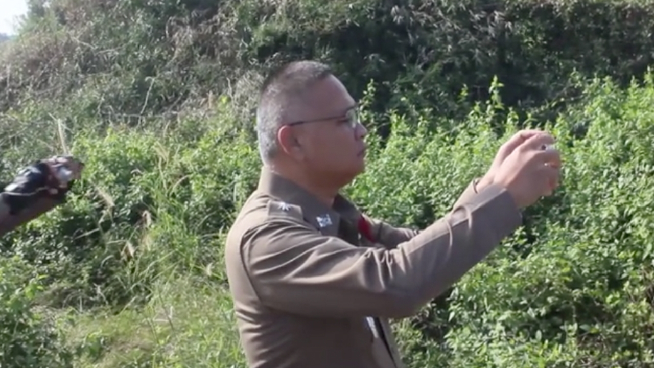 ล่าตัวหนุ่มหื่นกาม อ้างเป็น ตร.ขับเก๋งปาดหน้า จยย.สาว 16 แล้วลากไปข่มขืน