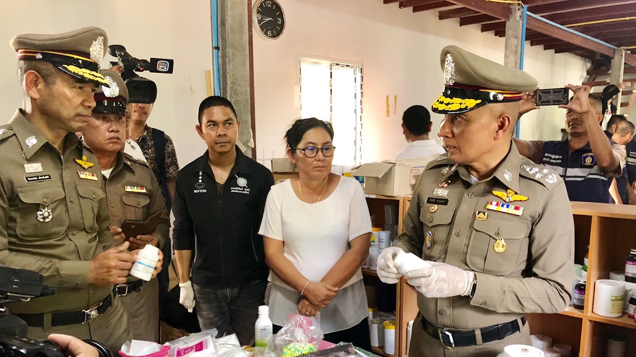 "วิระชัย"ลุยทลายโรงงานผลิตยาลดอ้วน พบหลักฐานอื้อ จ่อคุก 20ปี