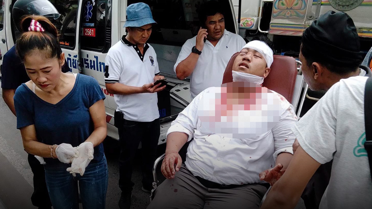  สื่อนอกตีข่าว'จ่านิว' โดนทำร้ายเจ็บสาหัส ตร.ไทยยังไม่รู้คนร้ายเป็นใคร