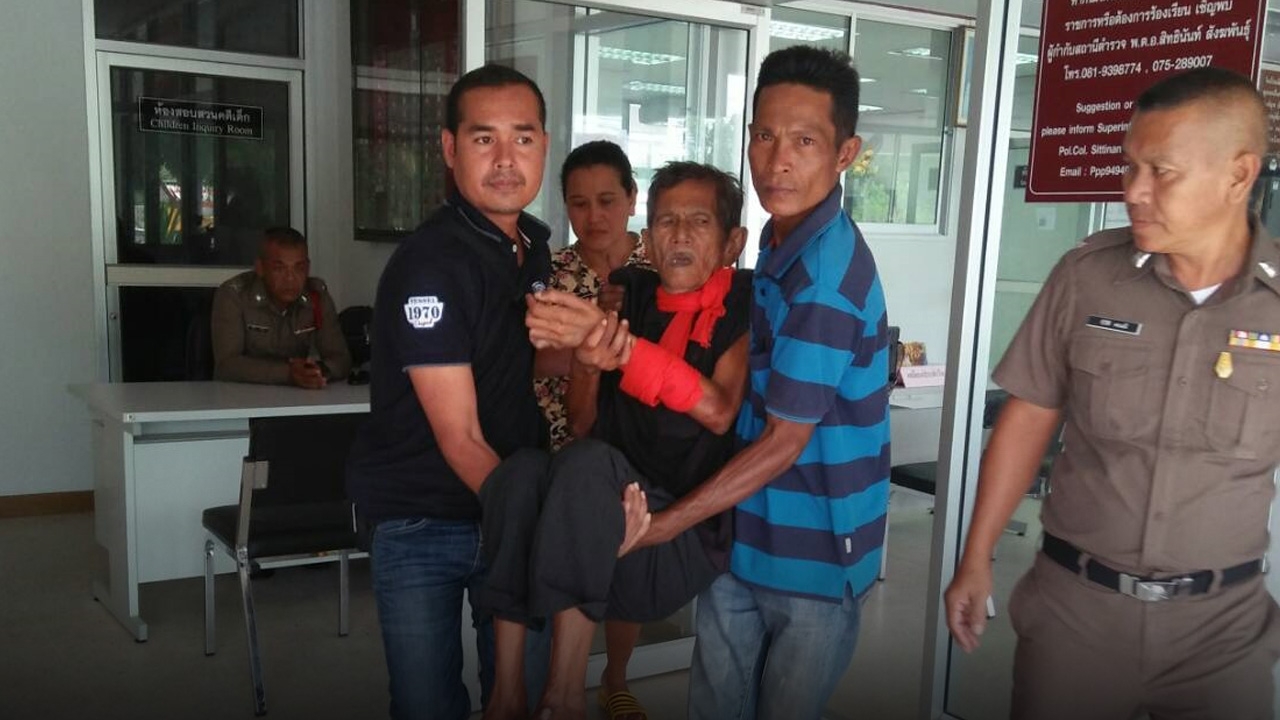 แจ้งข้อหา “เพื่อนบ้านหื่น” ขืนใจแม่เฒ่า 89 ญาติฮือรุมกระทืบน่วม