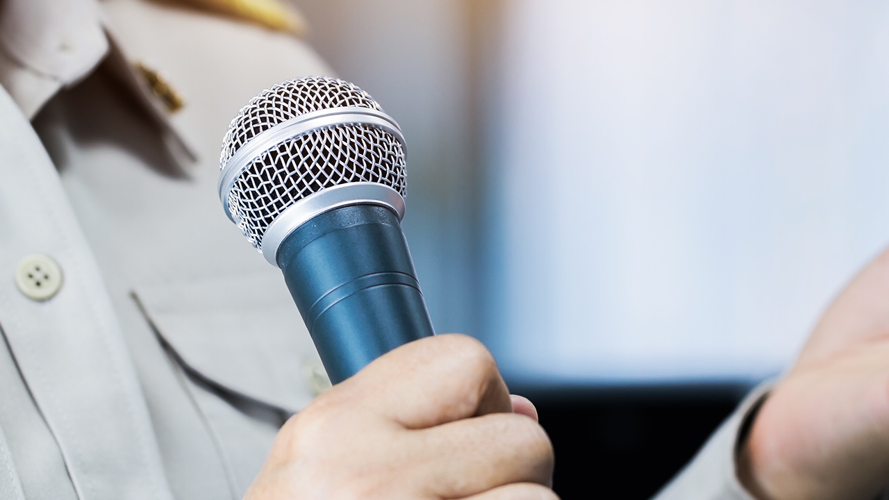 เป็นราชการไม่ง่าย สาวขอพื้นที่ระบาย รู้ซึ้งถึงคำโบราณ "เช้าชามเย็นชาม"