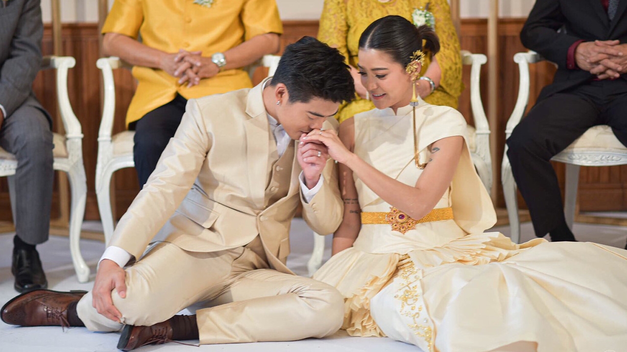 ประมวลภาพงานแต่ง สายป่าน-วุฒิ เรียบง่าย อบอวลไปด้วยรัก (คลิป)