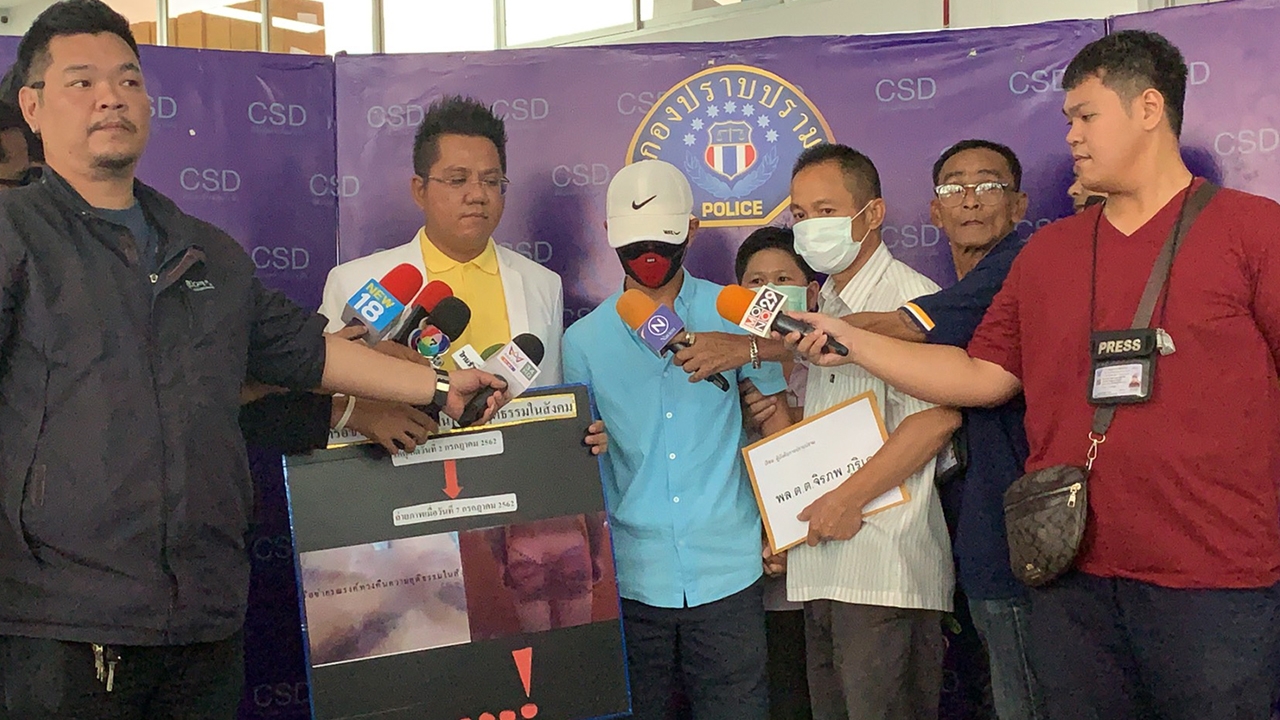 พลทหารแอบเล่นมือถือ เจอครูฝึกซ้อมโหด กระทืบน่วม หนีตายร้องกองปราบ