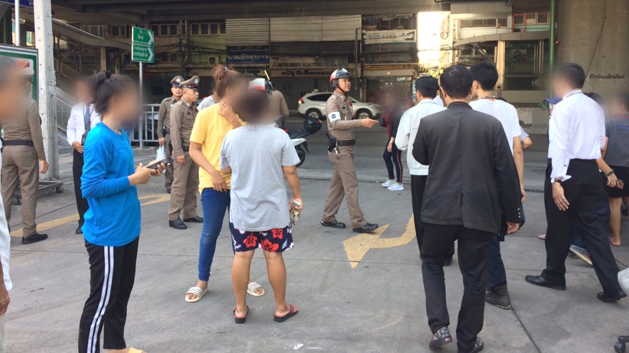 เสียงปืนดังหน้าวิทยาลัยเทคโนโลยีสยาม ชายวัย53 ถูกลูกหลงยิงศีรษะ เจ็บ3ราย