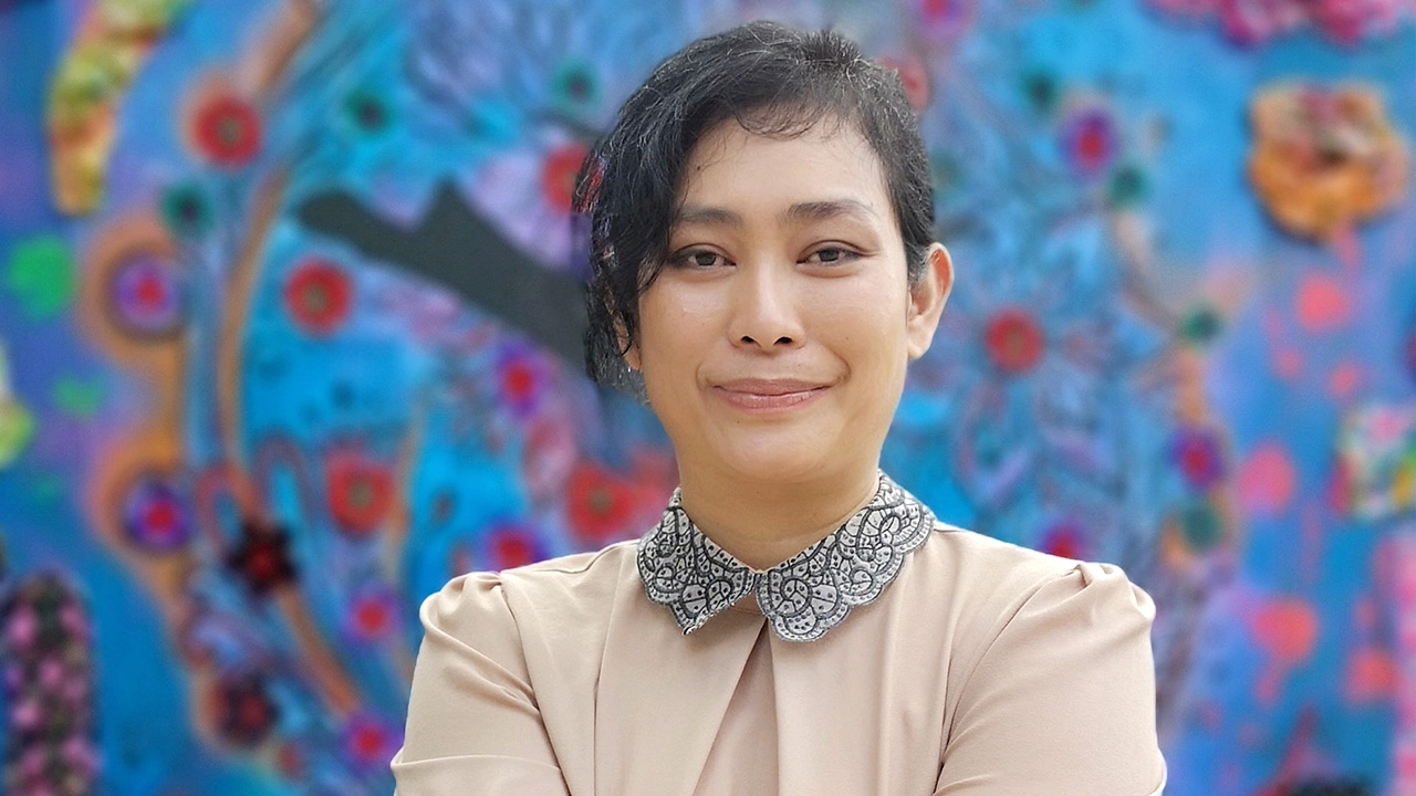 อุ๊ หฤทัย ด่าไม่ติดเบรก ฝากถึงคนไร้สมอง ทำลายชาติ คนอื่นอย่าดิ้น