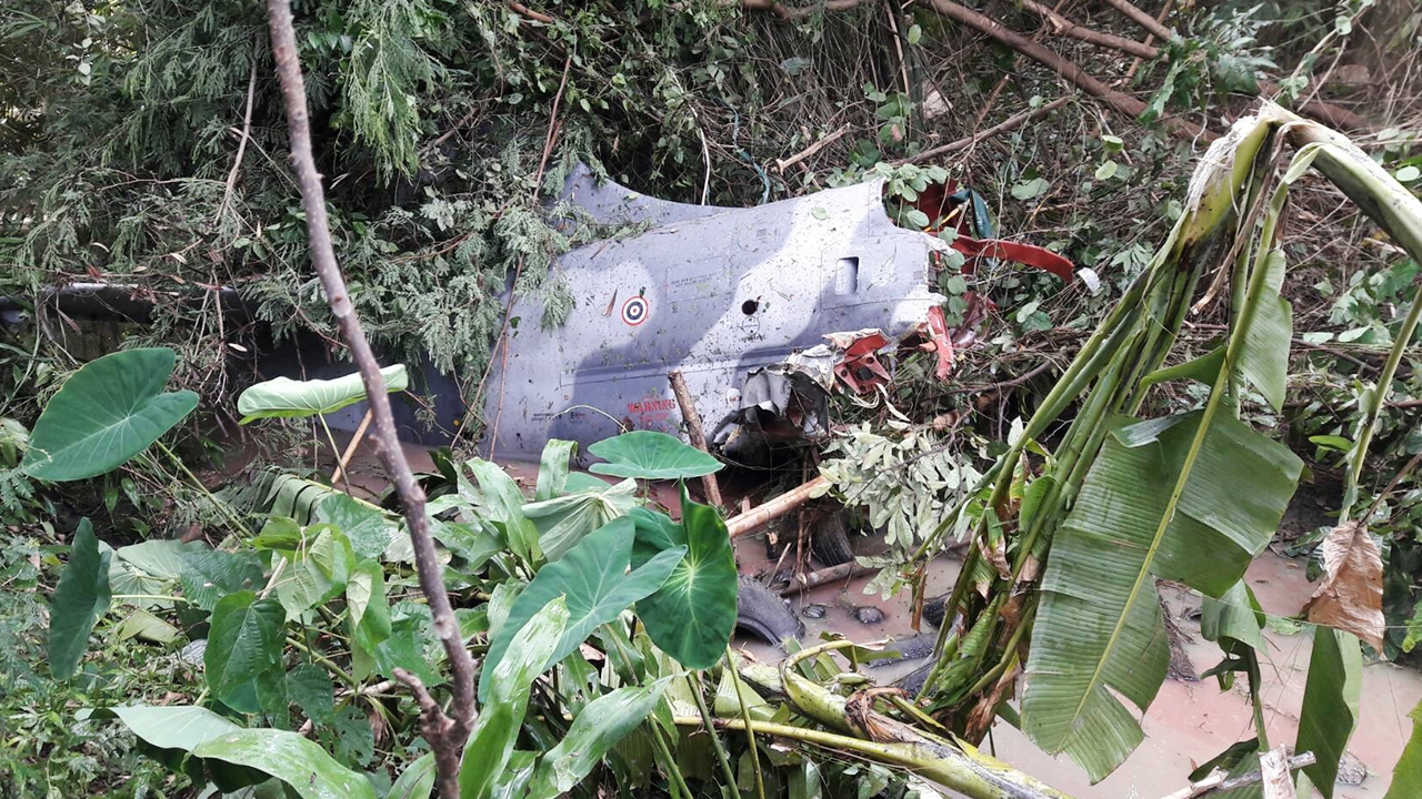 เร่งค้นหานักบินอีกนาย เครื่องบินตกที่เชียงใหม่ คาดดีดตัวก่อนดิ่ง