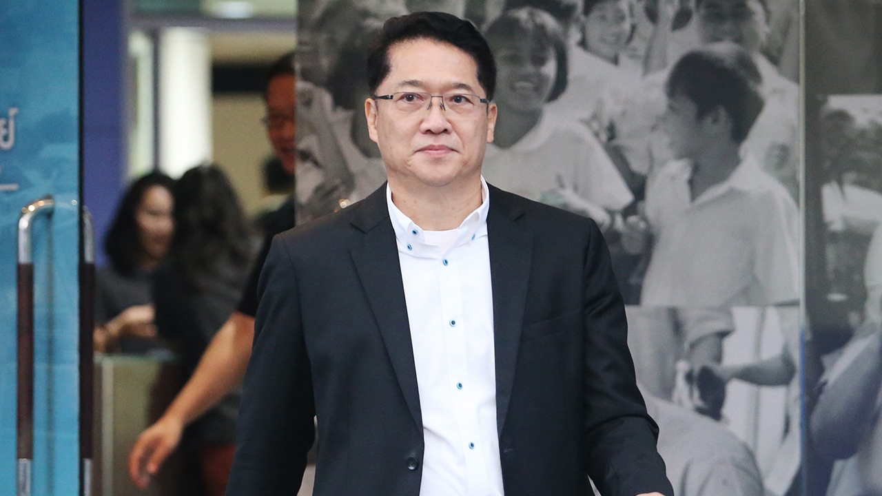 “องอาจ” แขวะรัฐมนตรีแย่งห้องทำงาน คิดถึงหัวอกประชาชนที่เลือกตั้งมาบ้าง