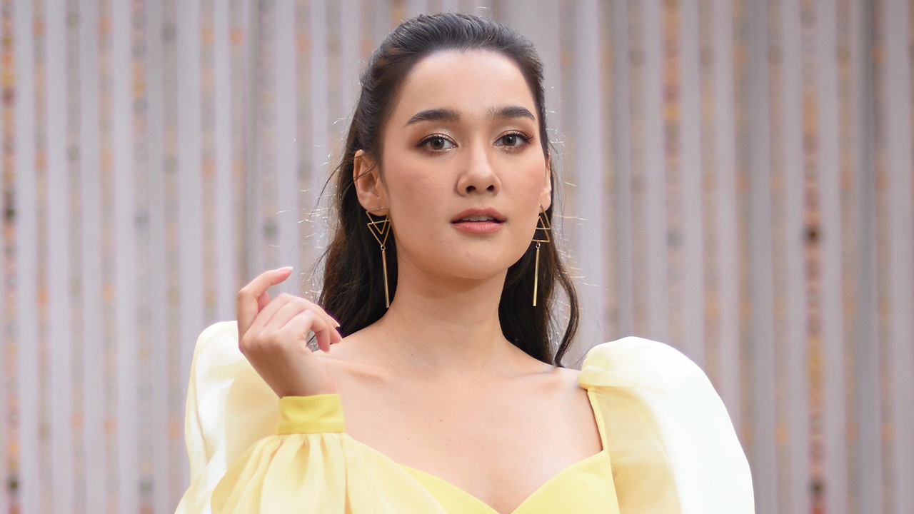 สวยยังโสด "เดียร์น่า" จีบแต่ไม่ใช่