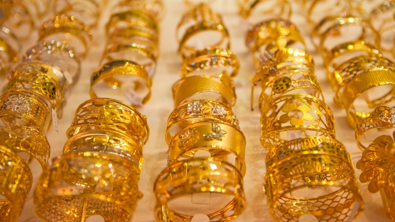 "ราคาทอง" วันหวยออก ไม่เพิ่ม ไม่ลด รูปพรรณขายบาทละ 21,150