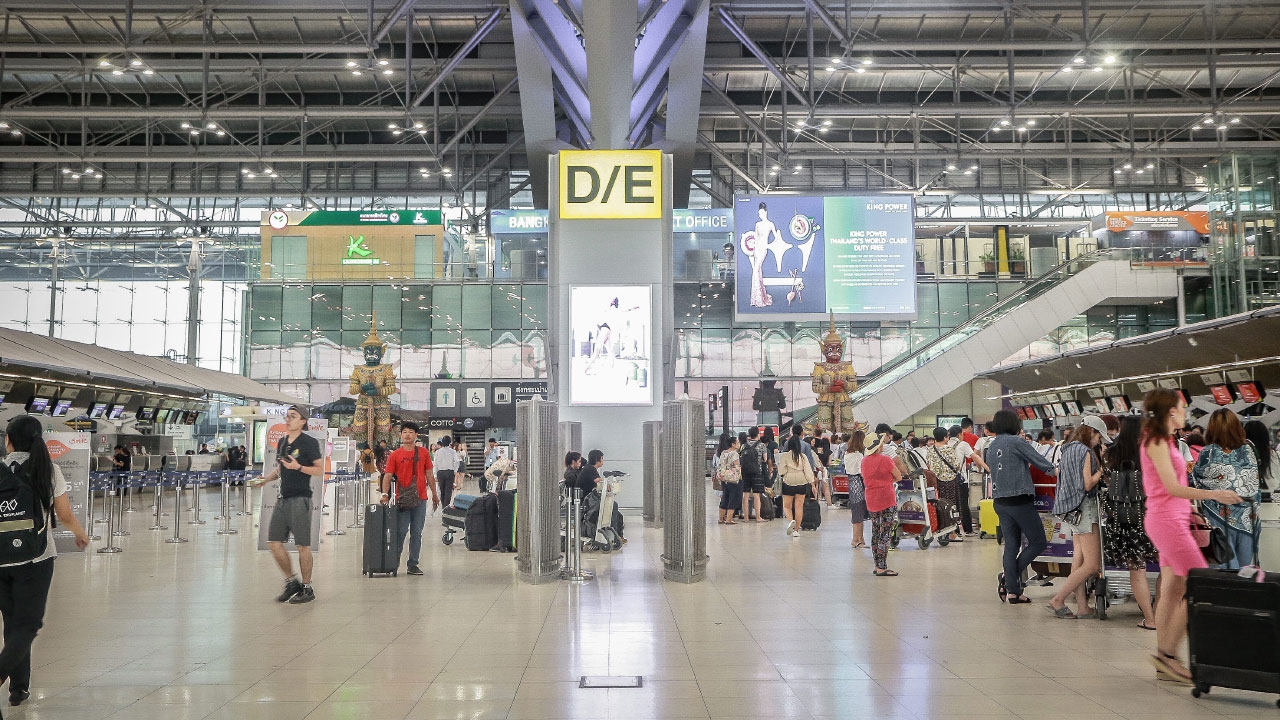 แบรนด์เนมหรูทะลัก