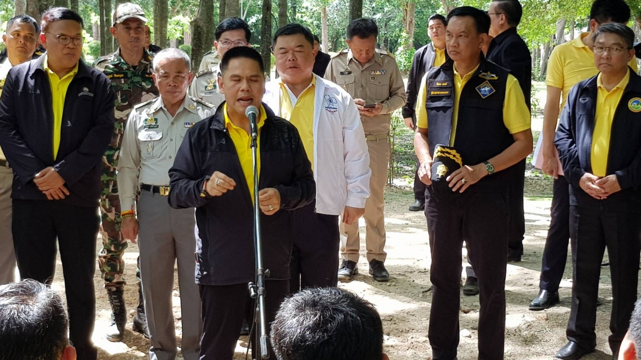 รมว.ทส. ลุยแก้ปัญหาช้างสลักพระ หวังให้คนและสัตว์ป่าอยู่ร่วมกันได้