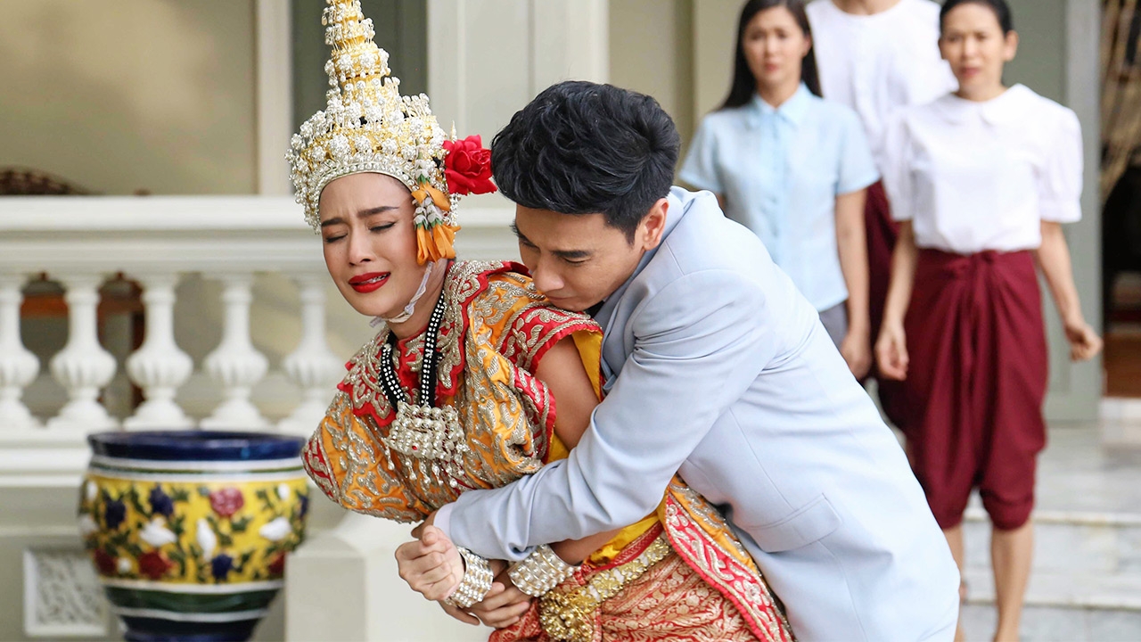 “เบนซ์” จัดหนักทั้งรำทั้งร้องไห้ ดราม่าถึงใจตบ “ออย” หน้าชา