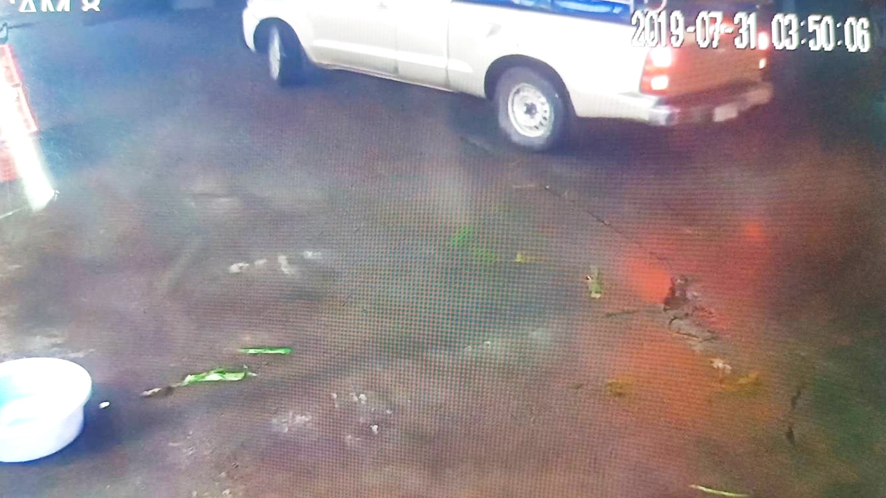 กระบะแม่ค้า ชนตา85ปีอัลไซเมอร์ ลากศพมา 40 กม. ทำสยองทั้งตลาดเมืองอุดรฯ