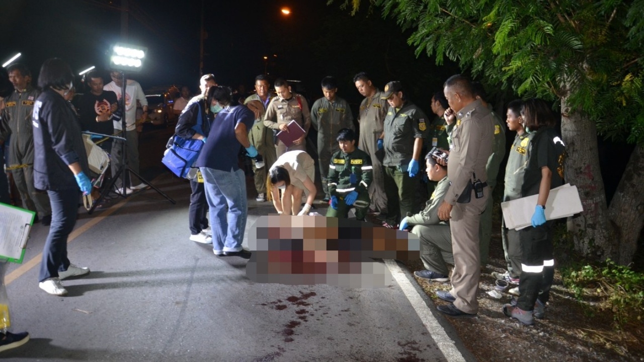 2 โจ๋อดีตเพื่อนซี้ ควบจยย.ไล่แทงดับ 1 กลางถนน ปมยืมเงิน-แย่งหญิง