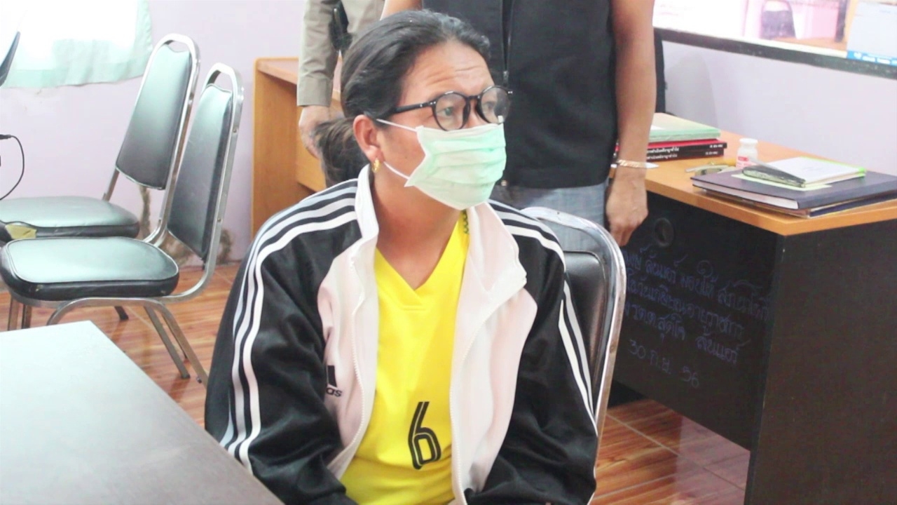 รวบแล้วสาวขโมยทองยายวัย 80 อ้างทำครั้งแรก คืนเงินยาย 4 หมื่นบาท