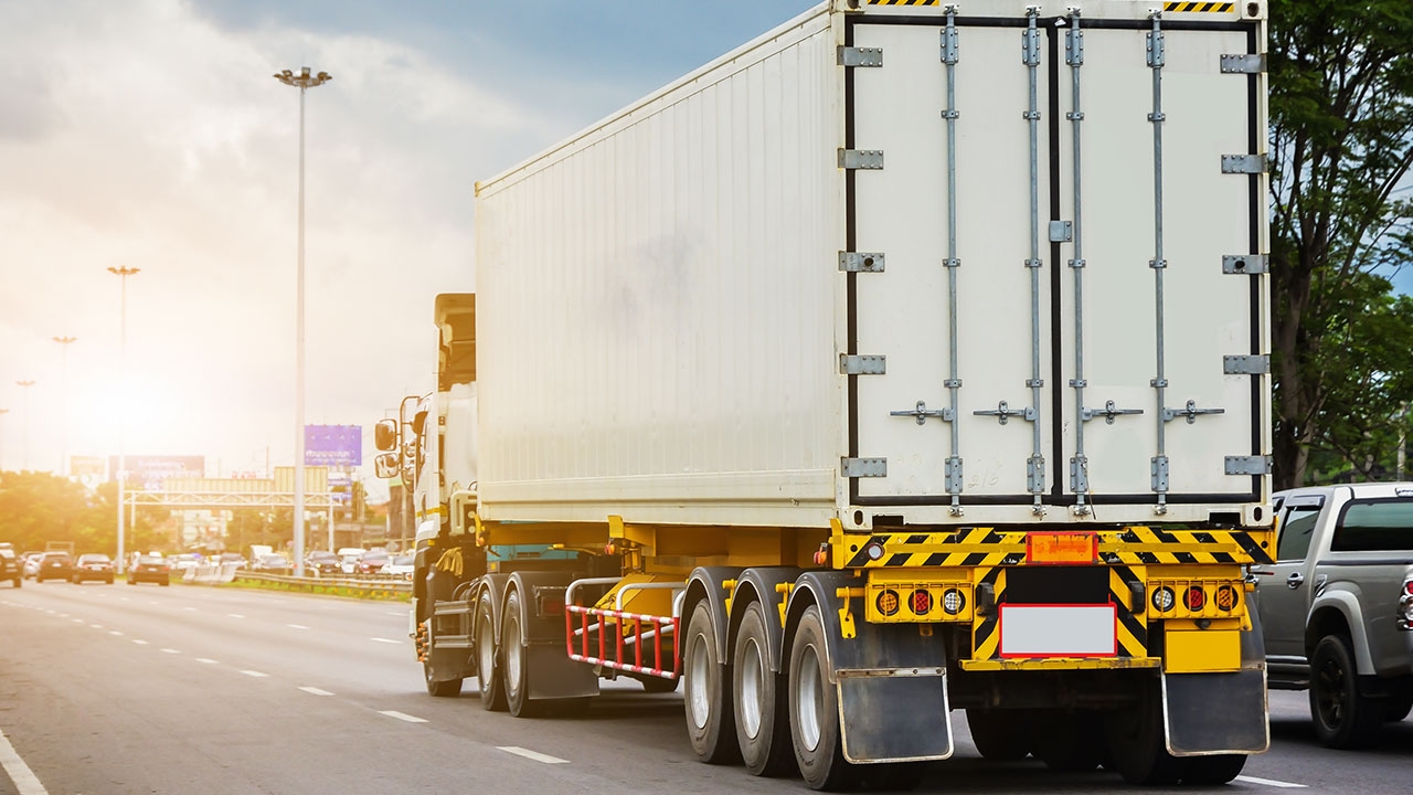 พพ.ดึงรถบรรทุกลดใช้พลังงาน ประหยัดต้นทุน 370 ล้านบาทต่อปี