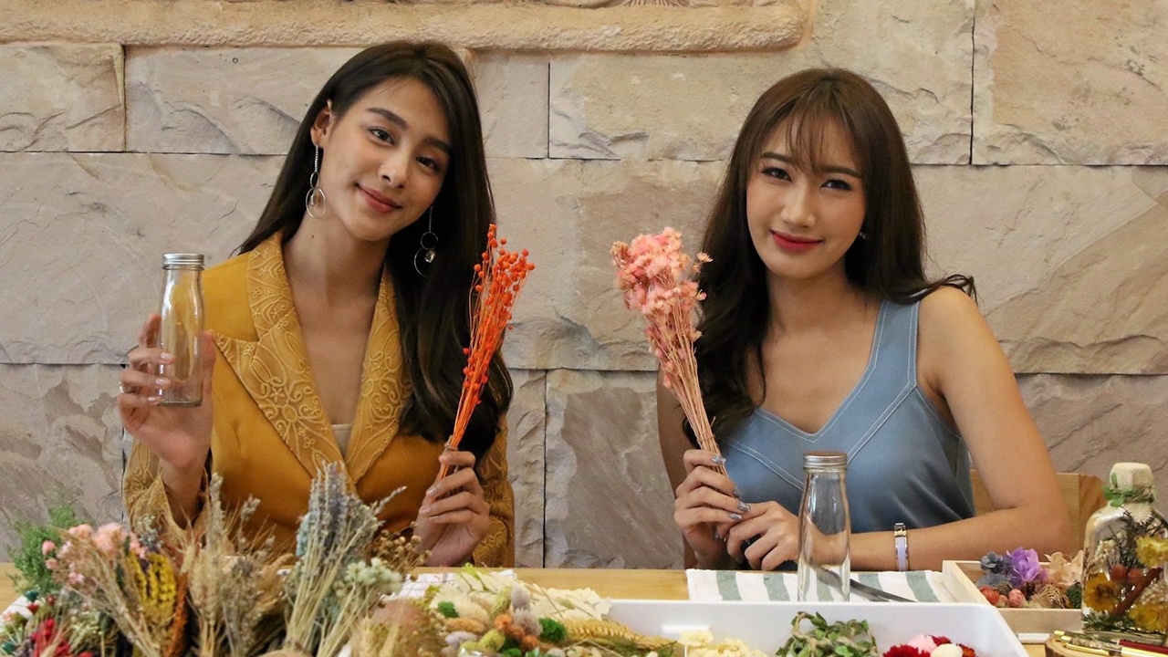 "ยีน-มีน" พักรบนอกจอ ออกแบบ "เฮอร์บาเรียม" แสนเก๋
