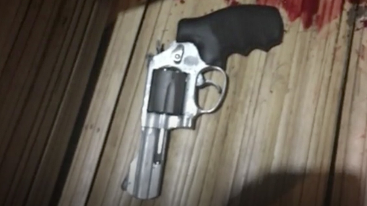 หนุ่มใหญ่คนเชียงใหม่ ง้ออดีตเมียไม่สำเร็จชักปืนยิงดับ ก่อนยิงตัวตายตาม