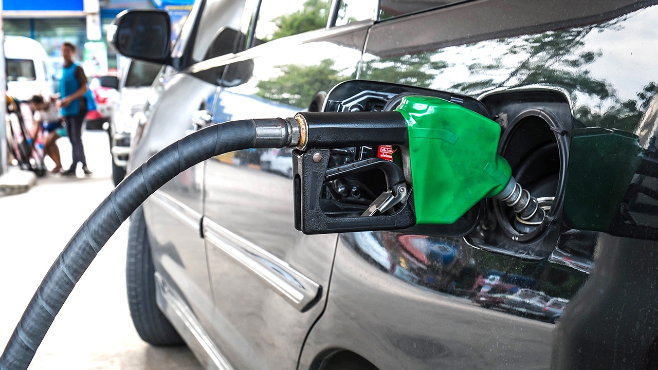 ข่าวดี "น้ำมัน" โซฮอล์ปรับลด 30 สต. เว้น E85 ลง 15 สต. ดีเซลคงเดิม