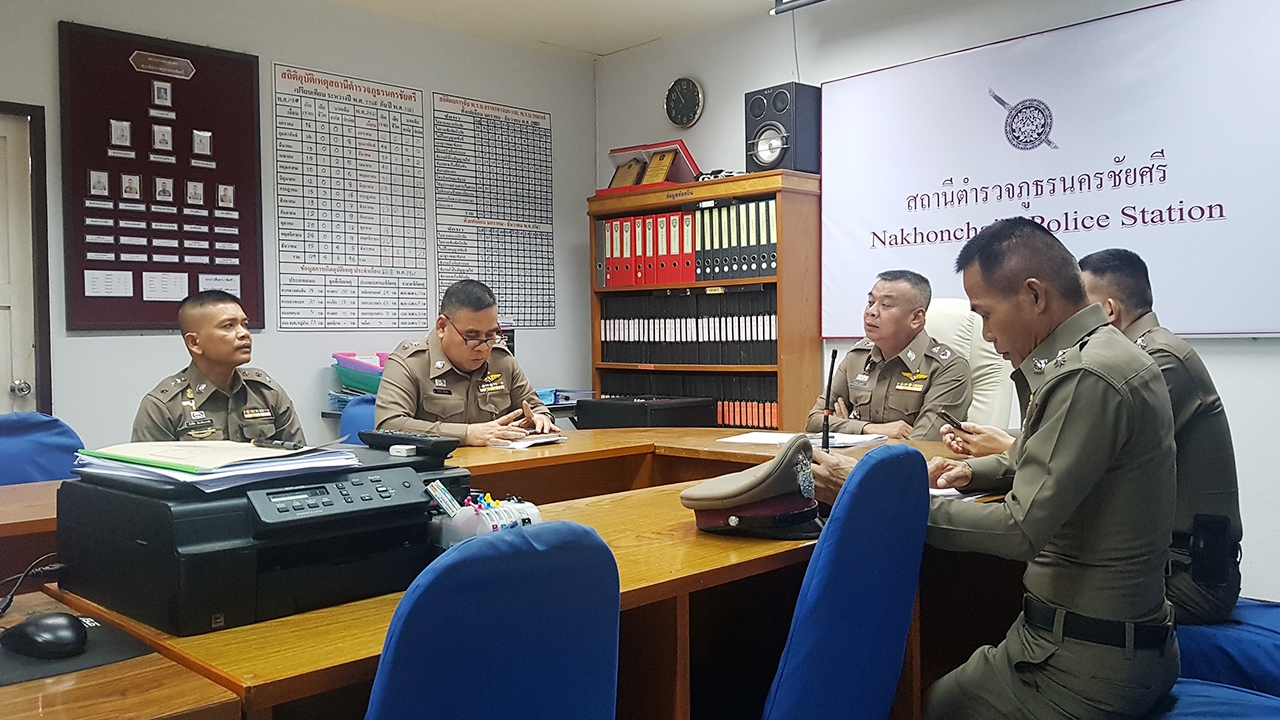 ป.6 ใช้มีดแทง ม.3 กลางอกทะลุปอด เหตุทะเลาะเบิ้ลเครื่องเสียงดัง