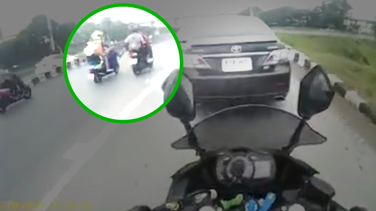 เปิดคลิปวินสุดโหด ถีบ จยย.ล้มกลิ้งกลางถนน คนขี่-คนซ้อน บาดเจ็บ