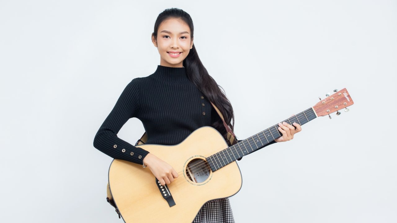 อากิ แปดแสนซาวด์ ปลิ้มเพลง เก็บอาการบ่ไหว ยอดพุ่ง 11 ล้านวิวใน 1 สัปดาห์