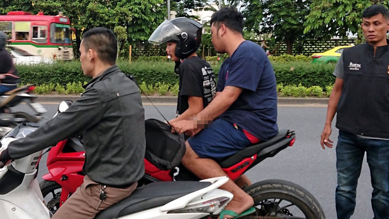 รวบ 2 หนุ่ม โจรบิ๊กไบค์ซิ่งกระชากกระเป๋าเงิน