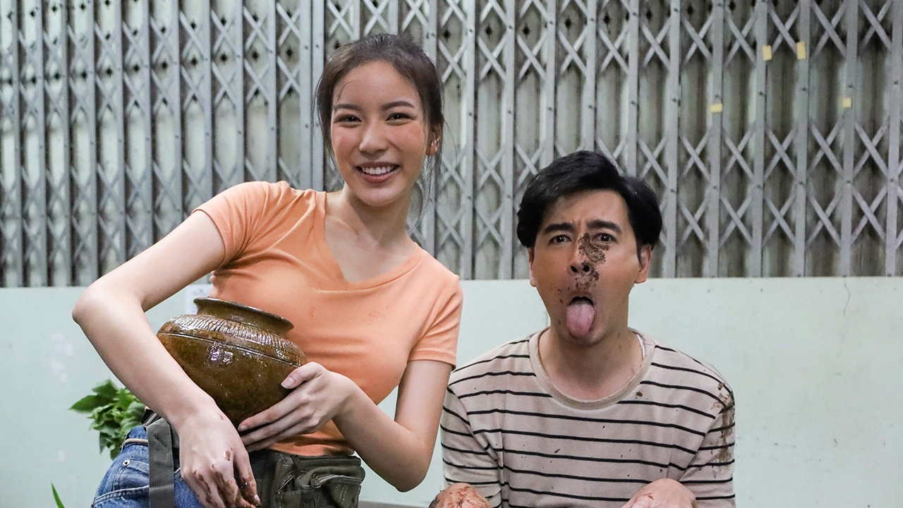 หลุดออยธนา