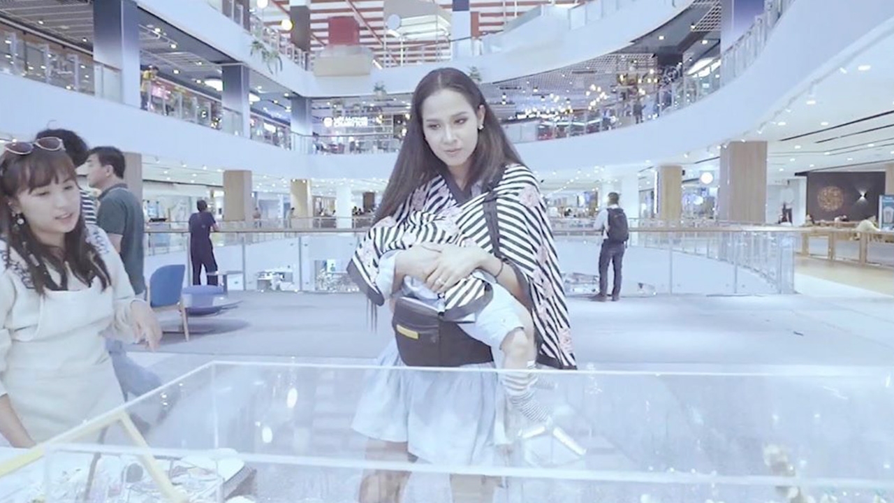 ลูกหิวต้องได้กิน เมญ่า ชี้แจงหลังโดนดราม่าให้นมลูกกลางห้าง