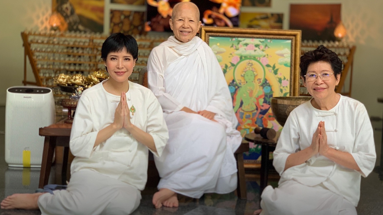 นำธรรมสู่ใจ กิ๊ก-แม่ เลือกสงบจิต 