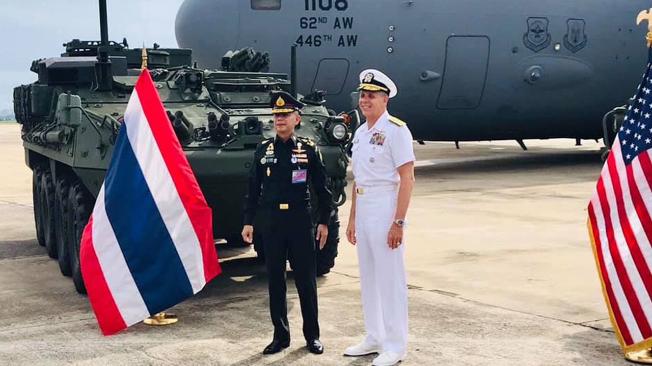 มาแล้วรถเกราะสไตรเกอร์ 4 คันแรก บินตรงจากฮาวายล้อแตะถึงไทย