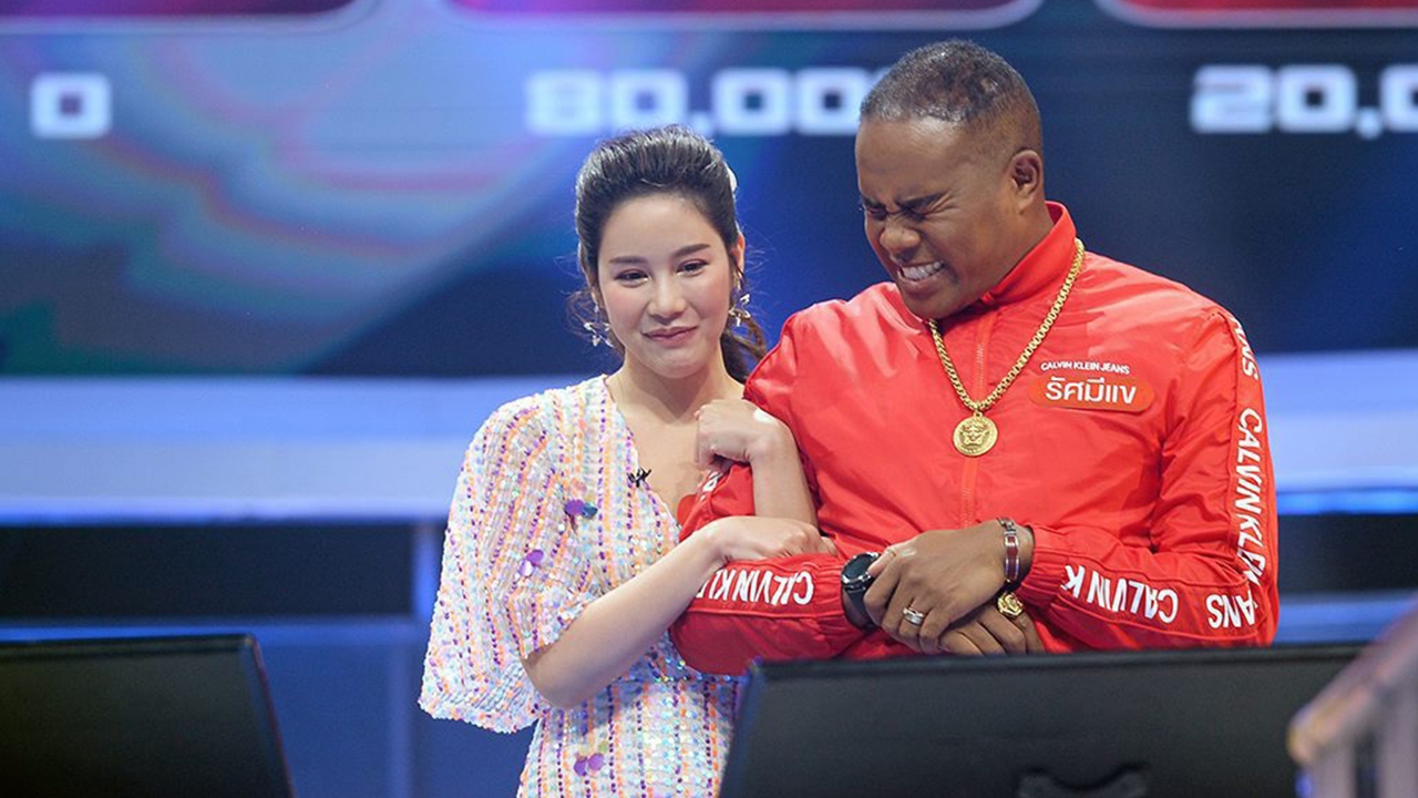 รัศมีแข ควง “เบญ” ลุ้นตัวโก่ง