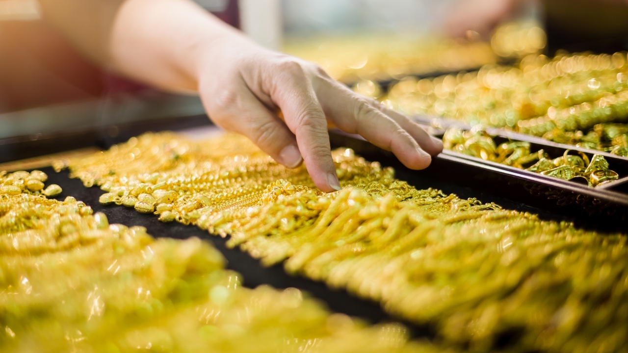 ราคาทองวันศุกร์ ไม่เพิ่ม ไม่ลด รูปพรรณขายออกบาทละ 22,350