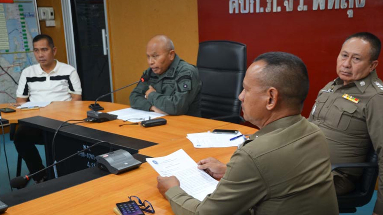 แก๊งอุ้ม "เอกชัย"ไม่ขึ้นเวทีฟังความเห็นฯเหมืองแร่ มอบตัวตร.พัทลุง 2 ราย