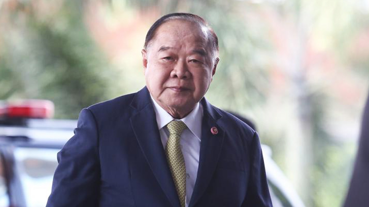 "บิ๊กป้อม" ปัด ไม่รู้"ธรรมนัส"ใช้วุฒิปลอม บอกเจ้าตัวแจงไปหมดแล้ว (คลิป)