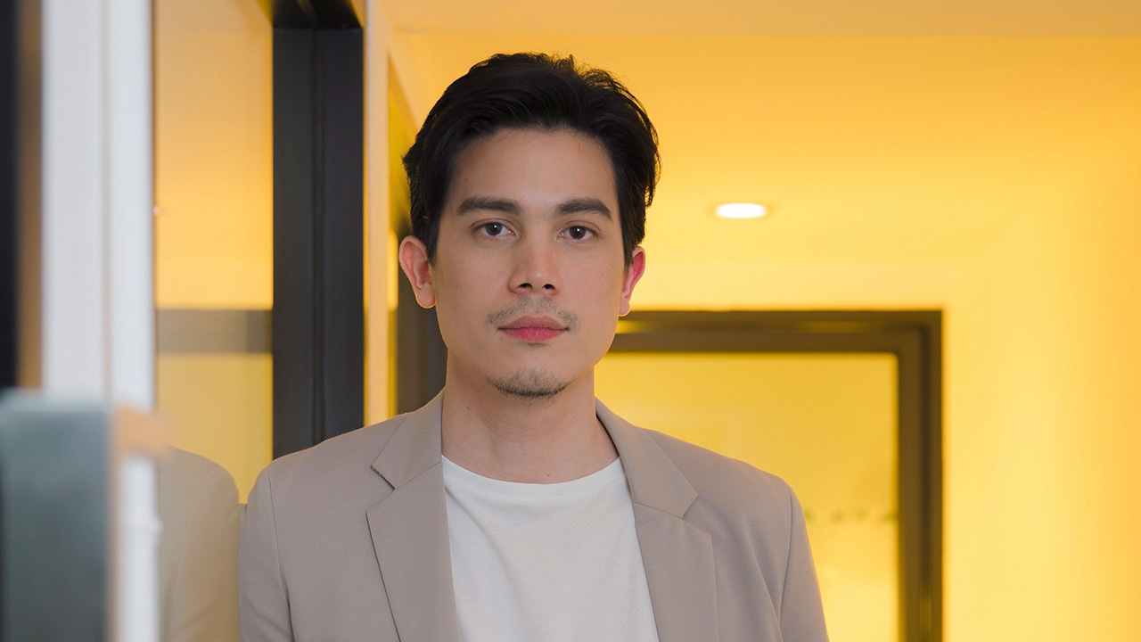 ล้วงลึกชีวิต “ซันนี่” พระเอกสายติสต์ เผยเรื่องรักปล่อยไปตามโชคชะตา