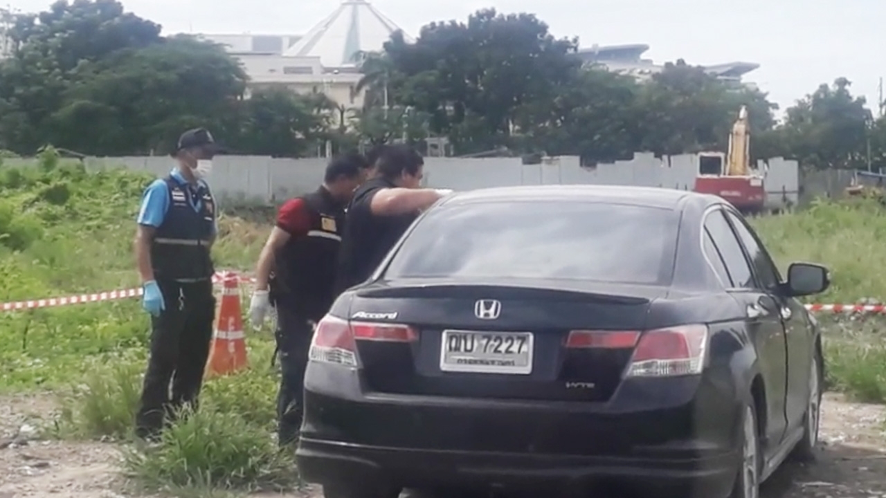 เสี่ยเจ้าของอู่แท็กซี่ยิงตัวตายในรถ สน.ท่าข้าม เร่งสอบหาสาเหตุ