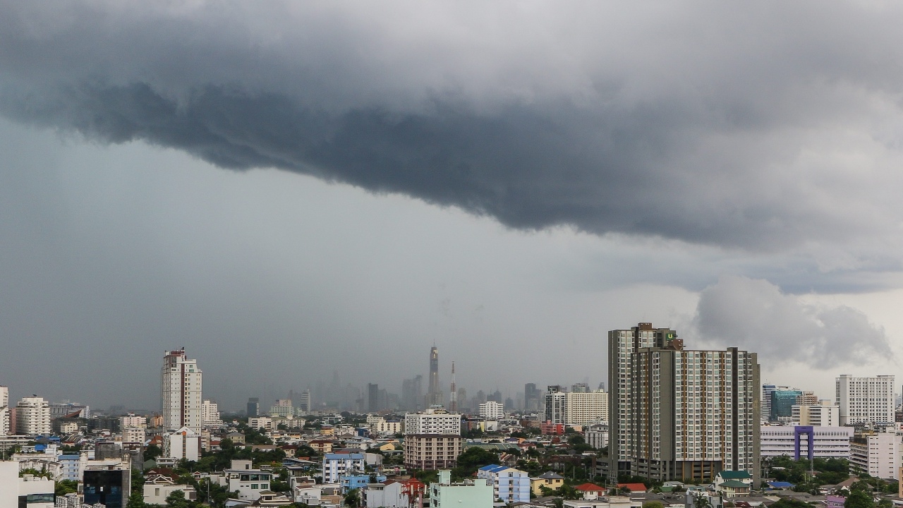 ไทยฝนกระจายน้อยลง ฟ้าคะนองบางจุด กทม.ฝนตกร้อยละ 30 ของพื้นที่