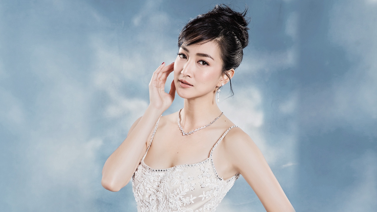 ลอนดอนรอสะพรึง แพนเค้ก นำทีมสวยสะท้านโลกแฟชั่น 