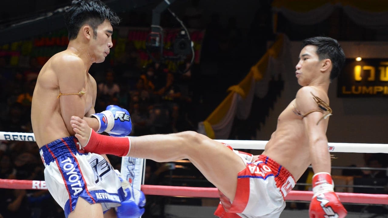 "ตะวันฉาย" ฟอร์มเทพ ไล่ขยี้ชูเจริญ มวยคู่เอกลุมพินี