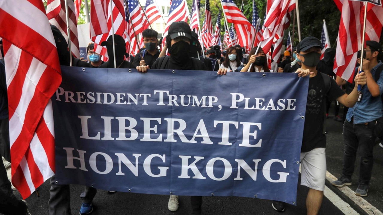 ประท้วงสัปดาห์ 14 ม็อบฮ่องกงบุกกงสุลวอน “ทรัมป์” ช่วยปลดปล่อยจากจีน
