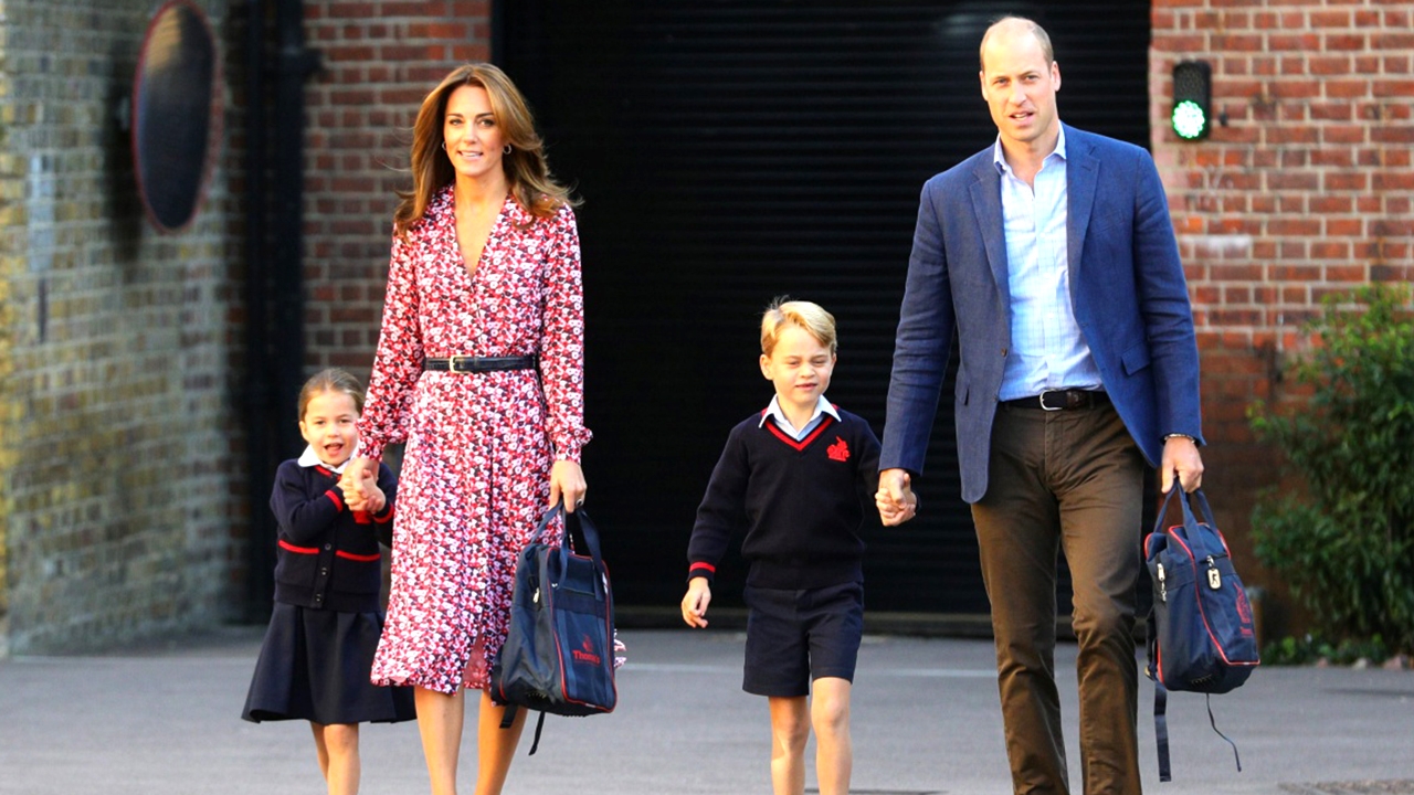 น่ารักมาก เจ้าหญิงชาร์ลอตต์ สุดตื่นเต้น เสด็จไปโรงเรียนวันแรก (คลิป)