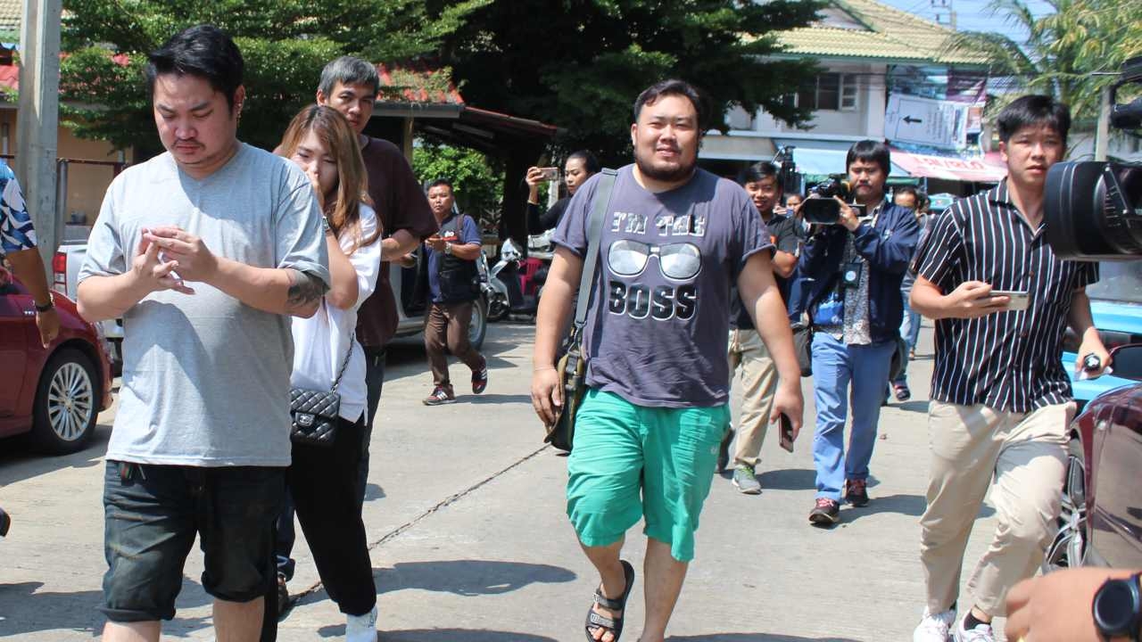 ออกหมายจับแล้ว บ้านบางบัวทอง 6 คน ซ่องโจร-อนาจาร "น้องเดียร์"