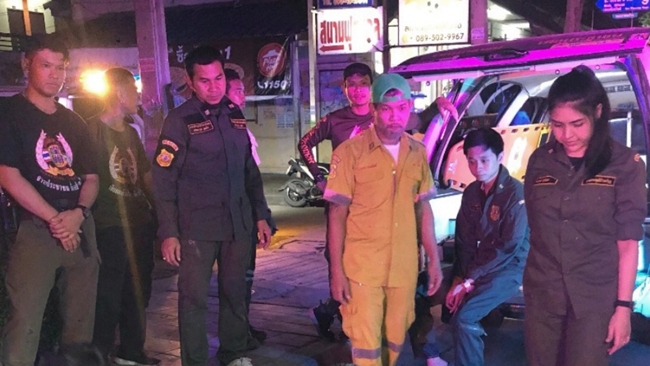 หนุ่มวัย 32 ซิ่งบิ๊กไบค์ชนเสาไฟฟ้าดับอนาถ ริมถนนนาคนิวาส