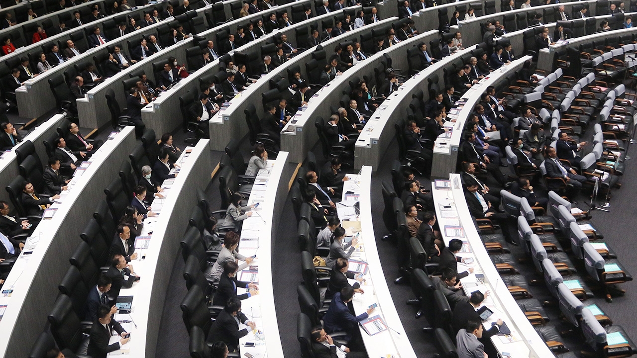 สภาฯ เต้นผลาญงบล้างท่อปี 62 ย้ำชัดไม่ได้แจกเงินกรรมาธิการคนละ 1 แสน