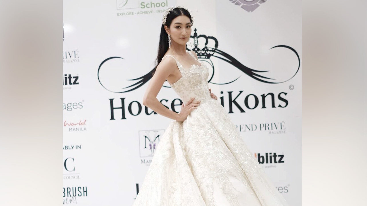 แพนเค้ก ประกาศศักดาความปัง นางแบบตัวแม่ บนลอนดอนแฟชั่นวีค 2019