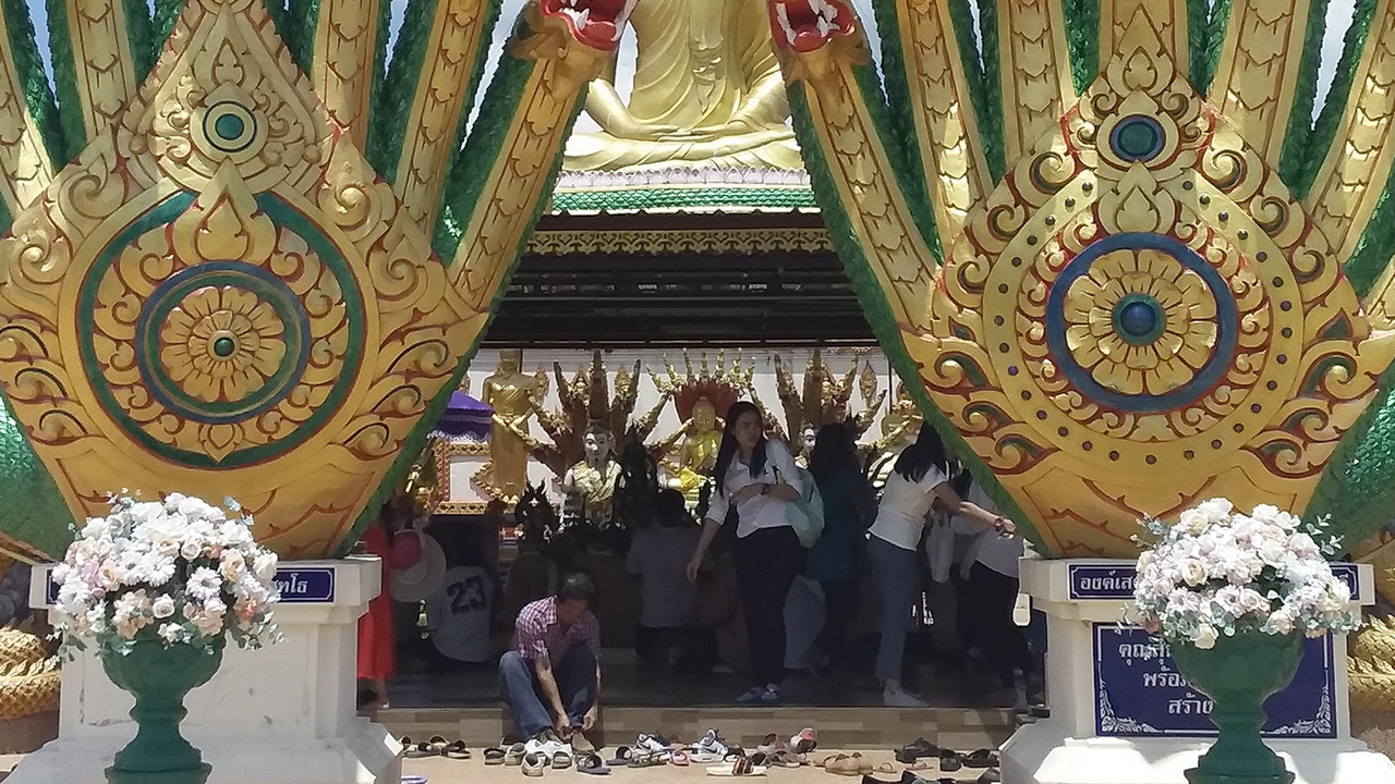 คอหวยรอเก้อ ไม่ได้ส่องเลขเด็ด "ศิริพร" บอกเป็นนัย วันที่ 15 กลับมาใหม่