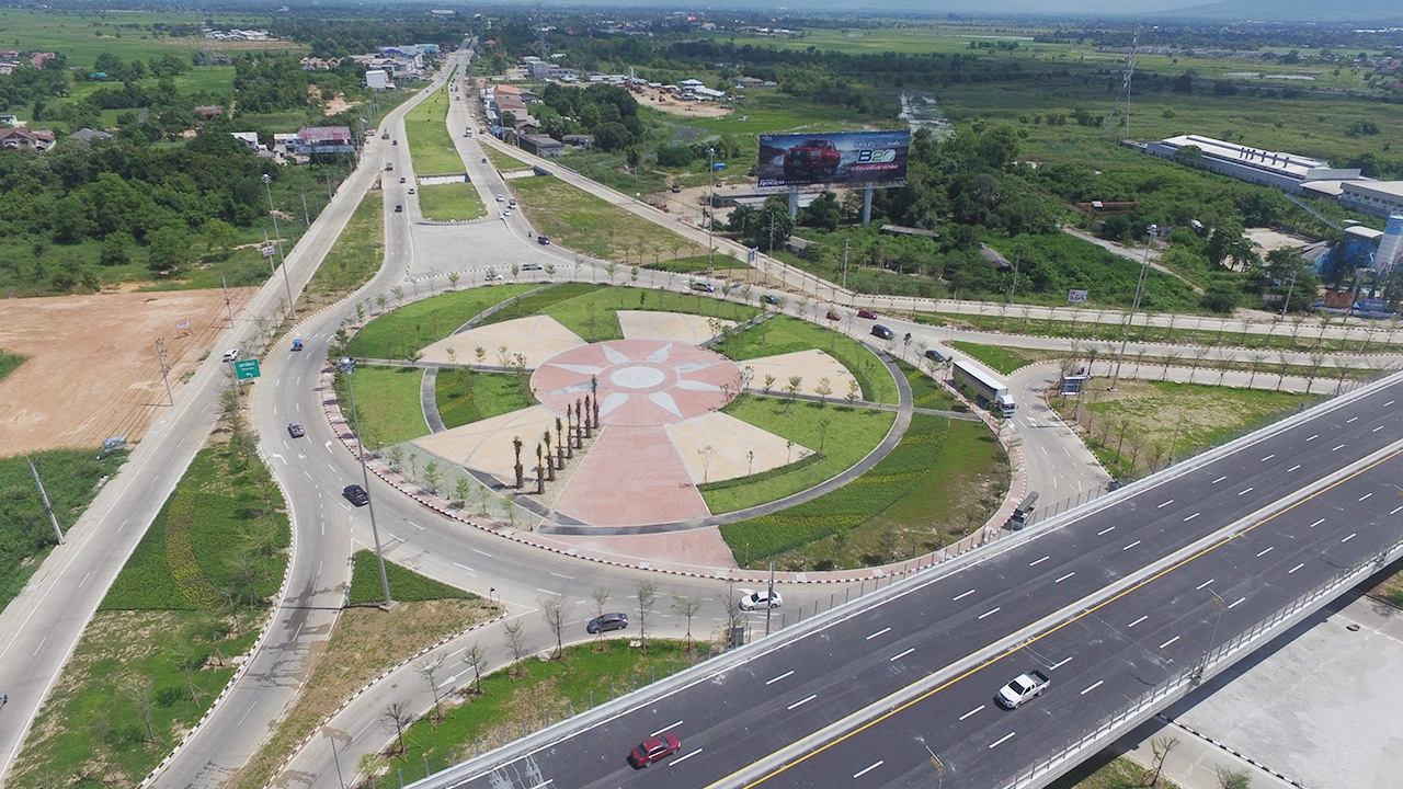 เปิดใช้สะพานข้ามสี่แยกอินโดจีน ที่พิษณุโลกแล้ว รถโล่งวิ่งได้คล่องตัว